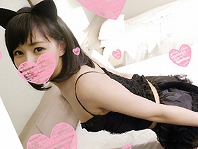 「こんなのしないですよ…」旦那とは絶対にしないコスプレ種付けSEXをしちゃう変態素人妻