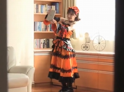 照れ屋な彼女は自宅でコスプレするレイヤーだった！！！いつも以上に可愛い彼女の主観フェラ